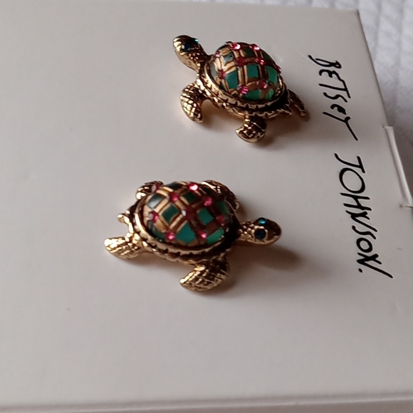 Betsey Johnson Earrings Golden Sea Turles Jeweled eyes and shell.Sweet,beautiful - Picture 5 of 6